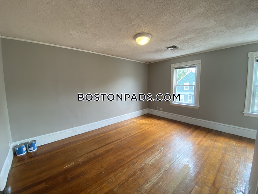 SOMERVILLE - DAVIS SQUARE - 2 Beds, 1 Bath - Image 16