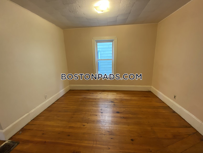 SOMERVILLE - PORTER SQUARE - 4 Beds, 1 Bath - Image 6