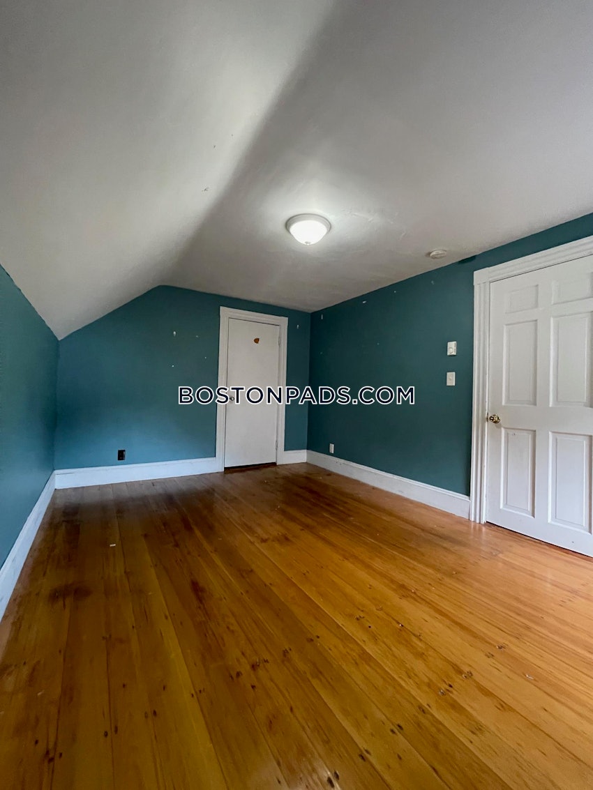 WALTHAM - 5 Beds, 2 Baths - Image 17