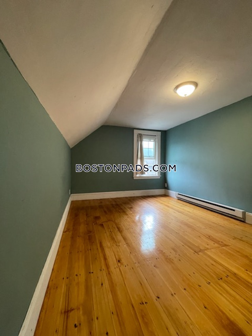 WALTHAM - 5 Beds, 2 Baths - Image 9