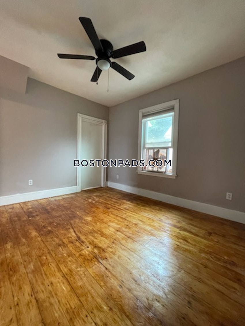 WALTHAM - 5 Beds, 2 Baths - Image 13