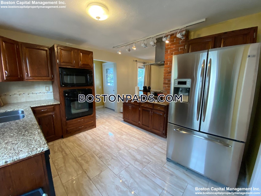 MALDEN - 3 Beds, 1 Bath - Image 1