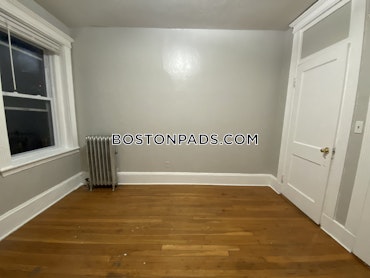 Boston - 2 Beds, 1 Baths