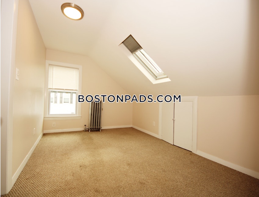 WALTHAM - 4 Beds, 2 Baths - Image 3