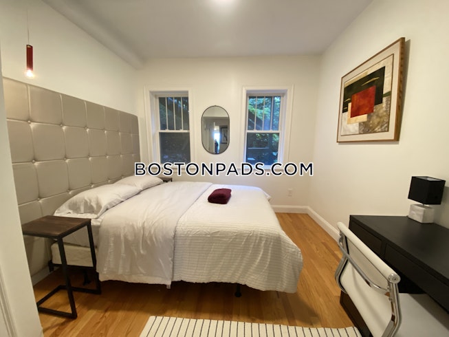 Boston - $4,500+ /mo