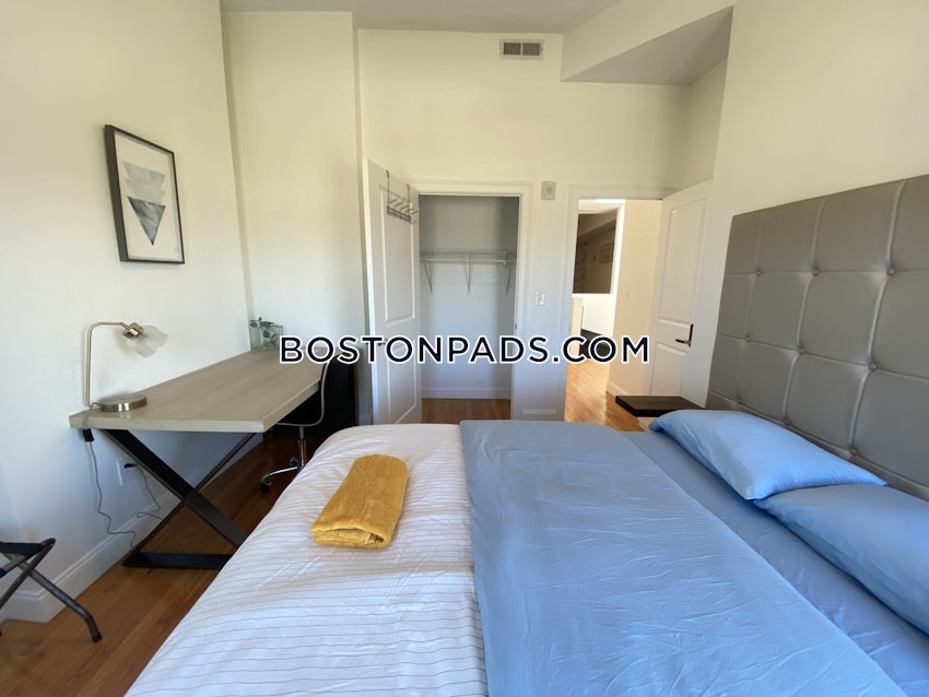 BOSTON - FORT HILL - 4 Beds, 2 Baths - Image 7