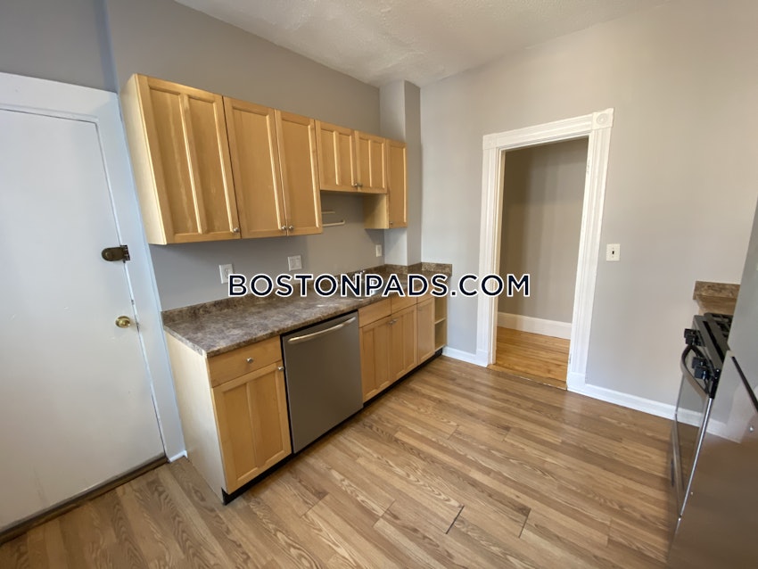 BOSTON - ALLSTON - 4 Beds, 1 Bath - Image 21