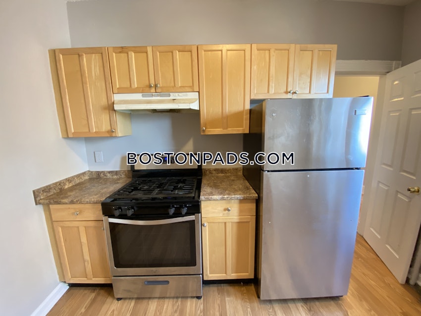 BOSTON - ALLSTON - 4 Beds, 1 Bath - Image 2