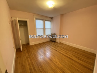 Boston - 3 Beds, 1 Baths