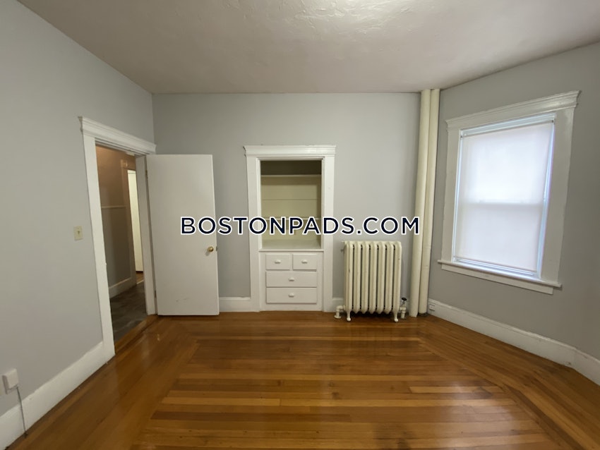 BOSTON - DORCHESTER - UPHAMS CORNER - 3 Beds, 1 Bath - Image 2