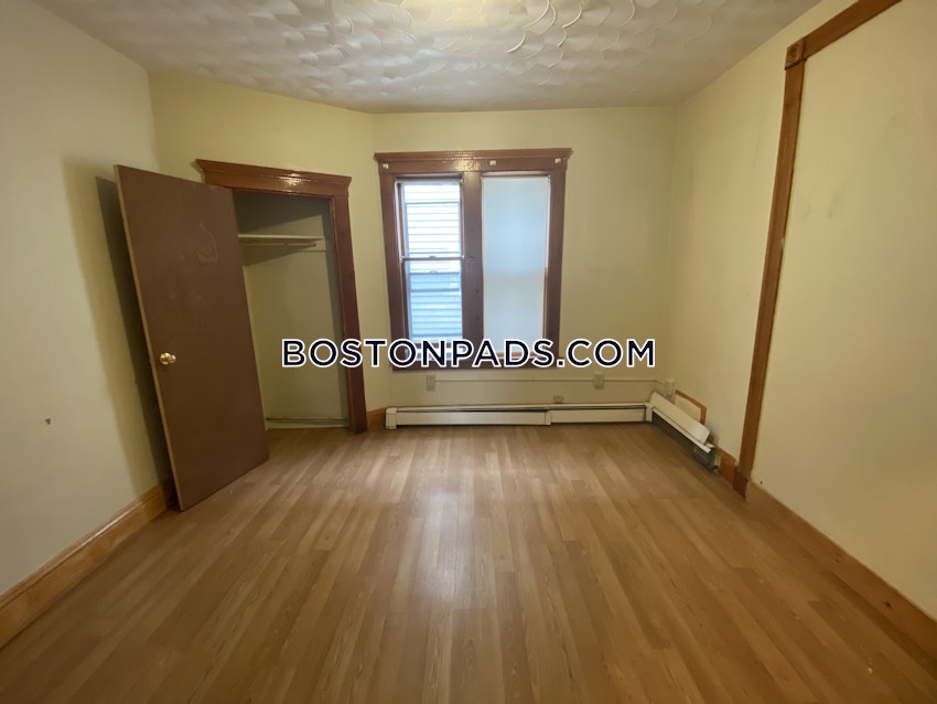 BOSTON - DORCHESTER - UPHAMS CORNER - 4 Beds, 2 Baths - Image 7