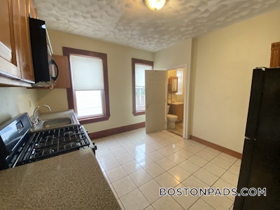 Dorchester  4 Bed, 2 Bath Unit Boston - $3,000 No Fee