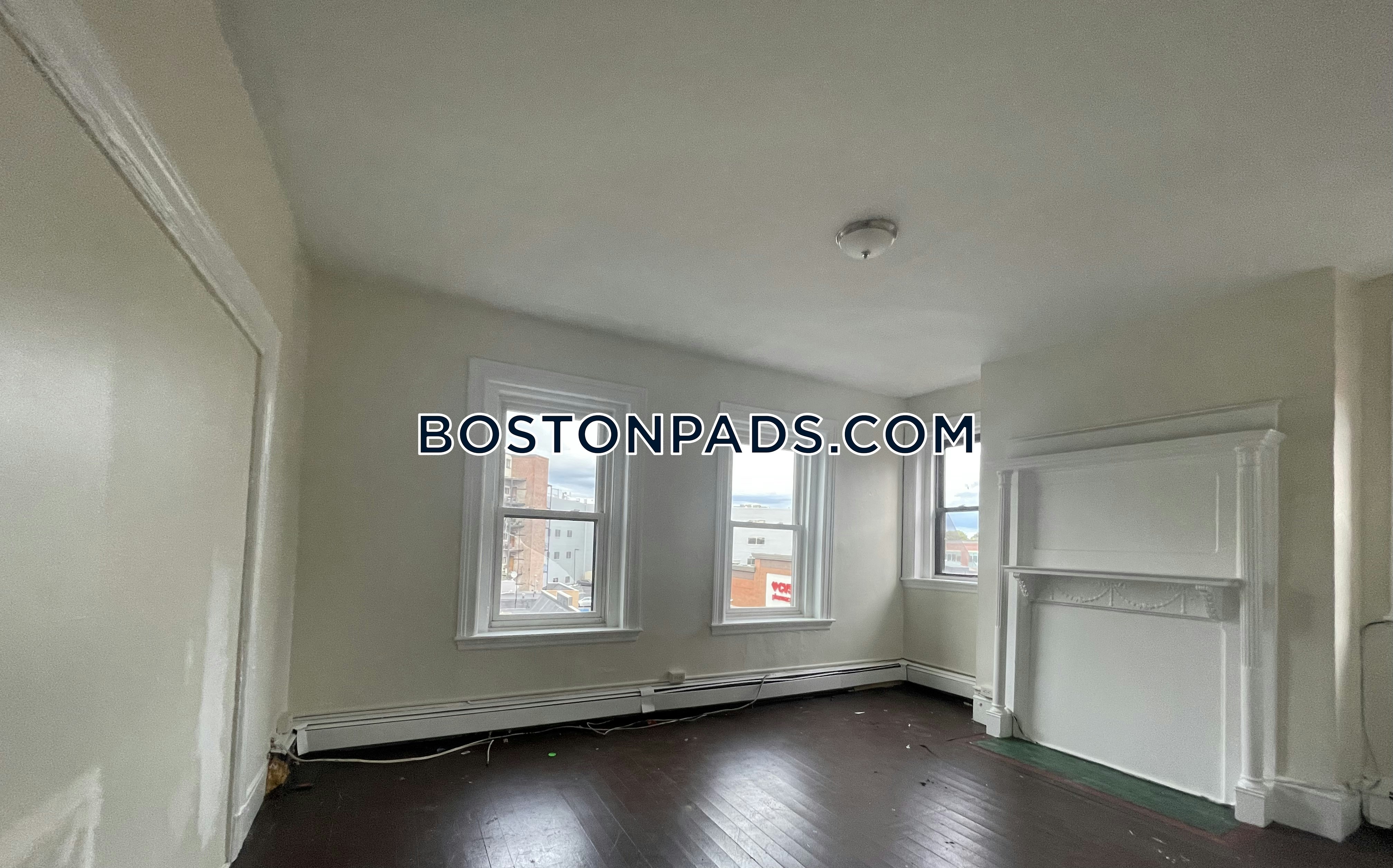 Boston - 5 Beds, 1 Baths