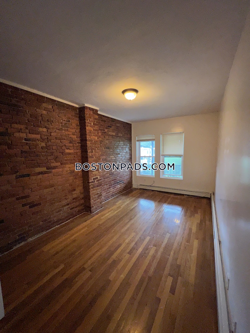 BOSTON - DORCHESTER/SOUTH BOSTON BORDER - 3 Beds, 1 Bath - Image 38