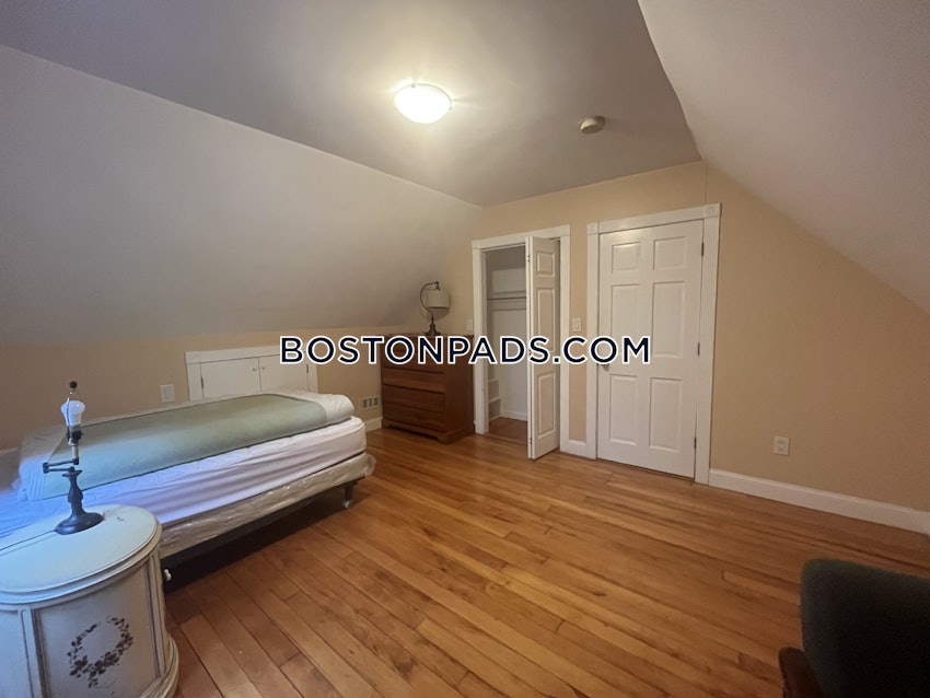 BOSTON - LOWER ALLSTON - 4 Beds, 2.5 Baths - Image 10