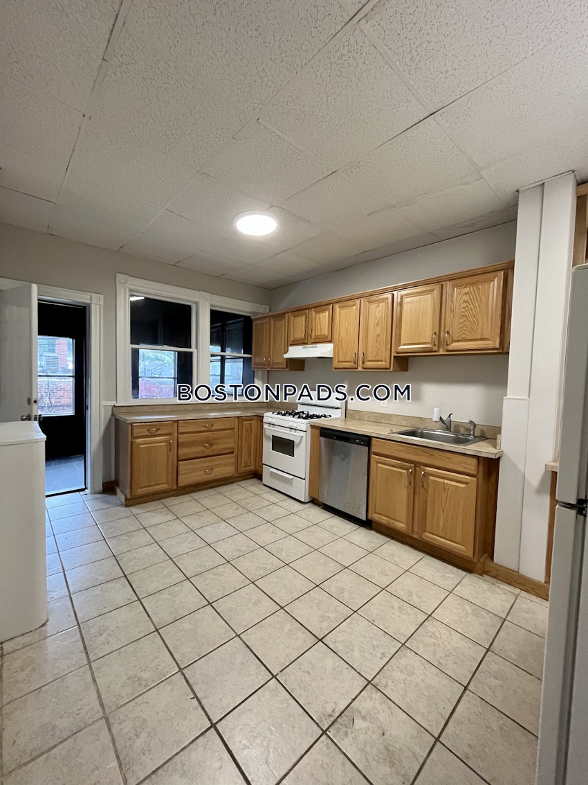 BOSTON - BRIGHTON - CLEVELAND CIRCLE - 3 Beds, 1 Bath - Image 4