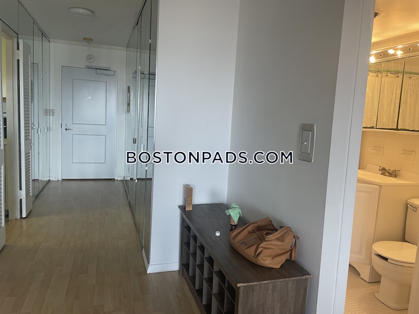 BOSTON - WEST END - 1 Bed, 1 Bath - Image 3