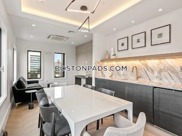 Boston - 2 Beds, 2 Baths