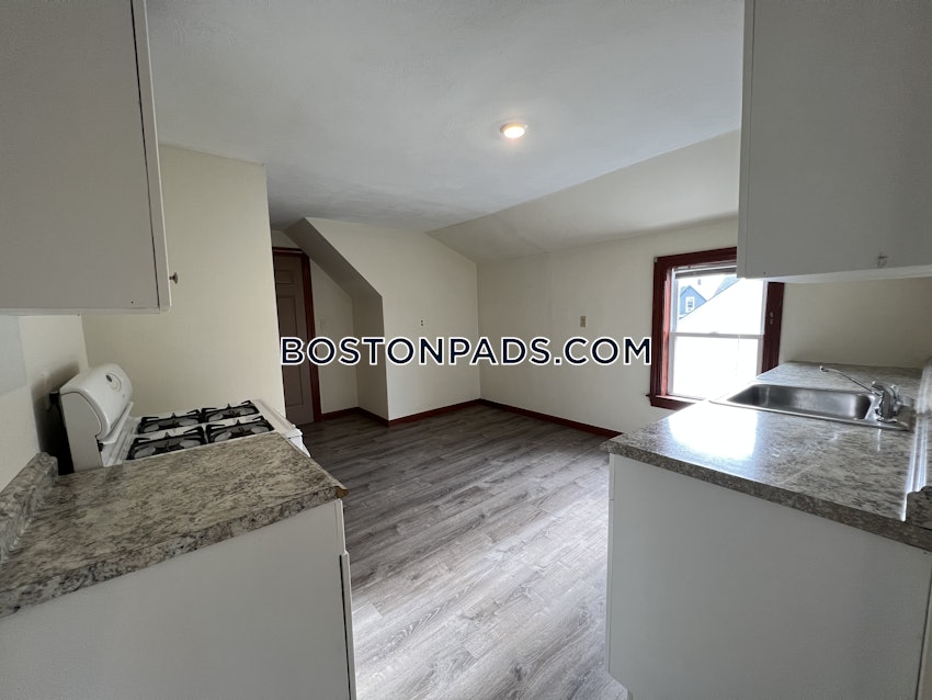 BOSTON - HYDE PARK - 2 Beds, 1 Bath - Image 8