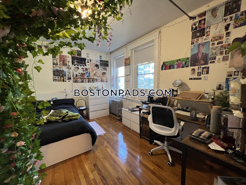 Boston - $2,800+ /month