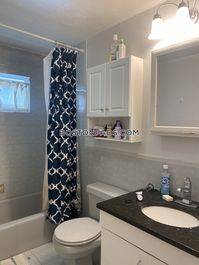 Medford - $3,900+ /mo
