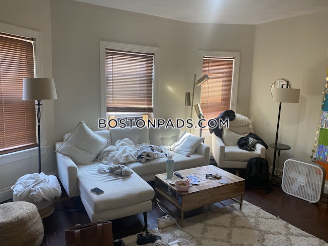 Medford - $3,900+ /mo