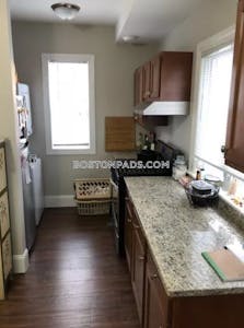 Somerville 5 Beds 1.5 Baths  Tufts - $6,625