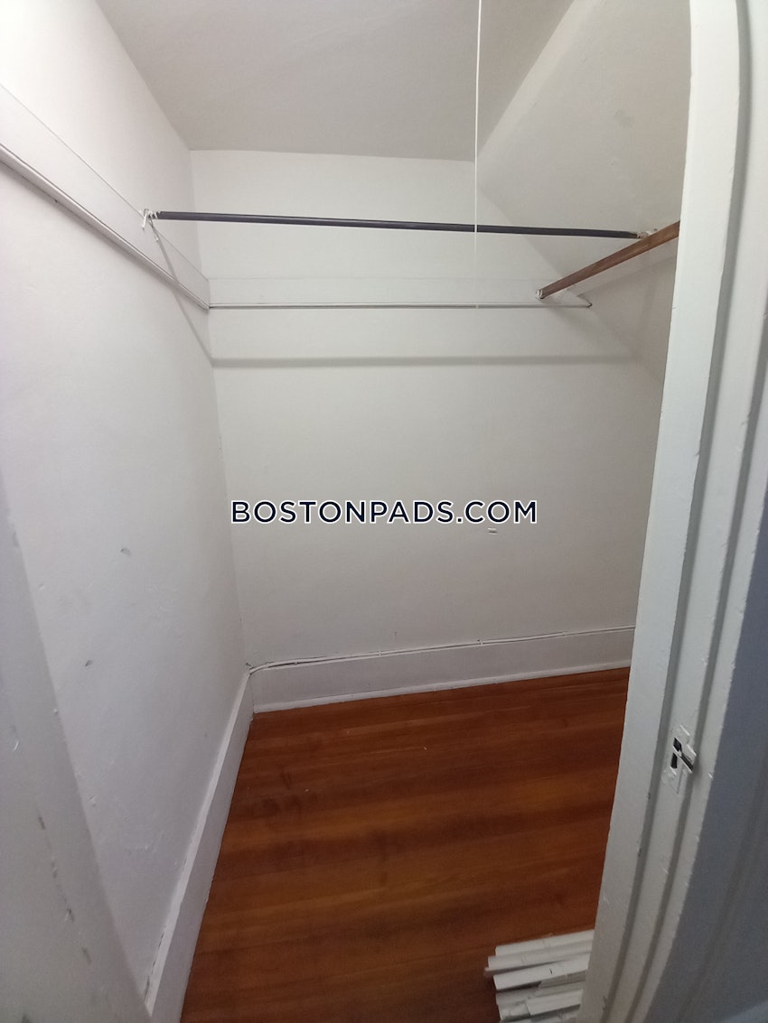 BOSTON - BRIGHTON - CLEVELAND CIRCLE - 3 Beds, 1 Bath - Image 32