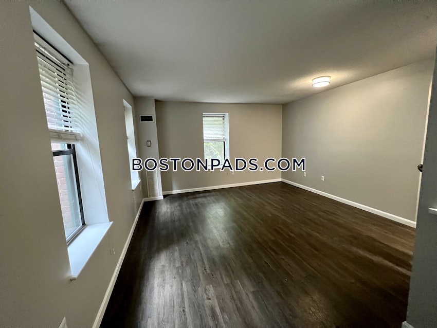 BOSTON - DORCHESTER - LOWER MILLS - 2 Beds, 1 Bath - Image 13