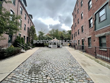 Boston - 2 Beds, 1 Baths