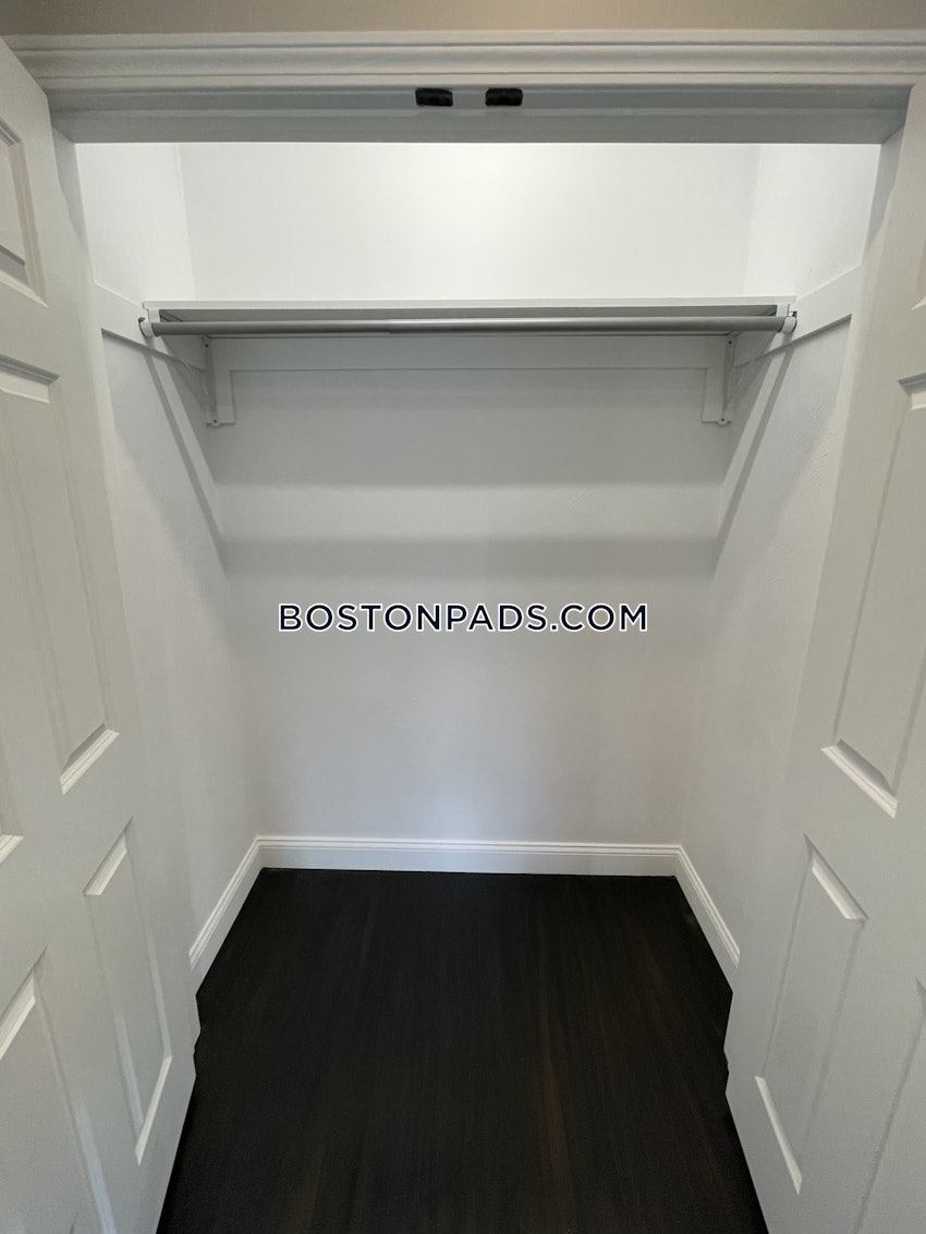 BOSTON - DORCHESTER/SOUTH BOSTON BORDER - 4 Beds, 2 Baths - Image 15