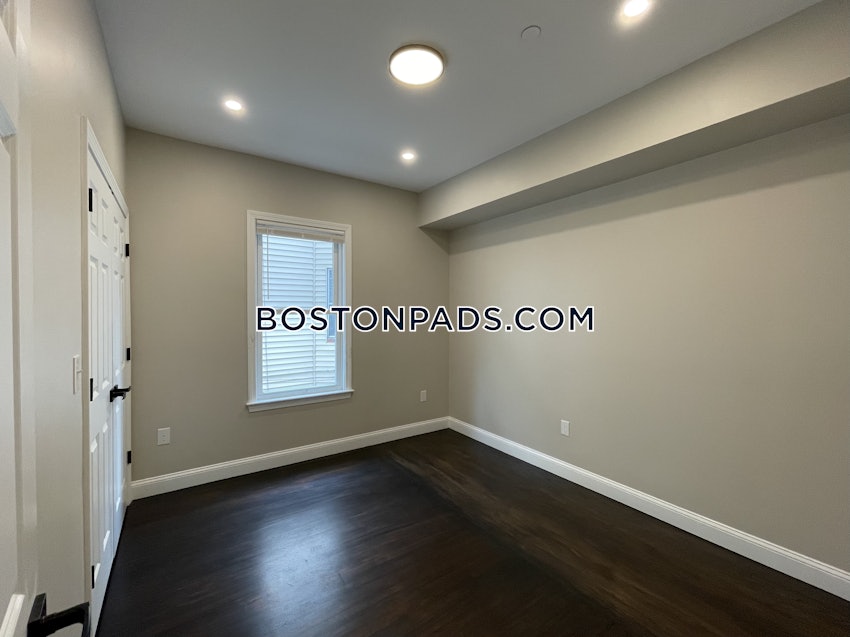 BOSTON - DORCHESTER/SOUTH BOSTON BORDER - 4 Beds, 2 Baths - Image 6