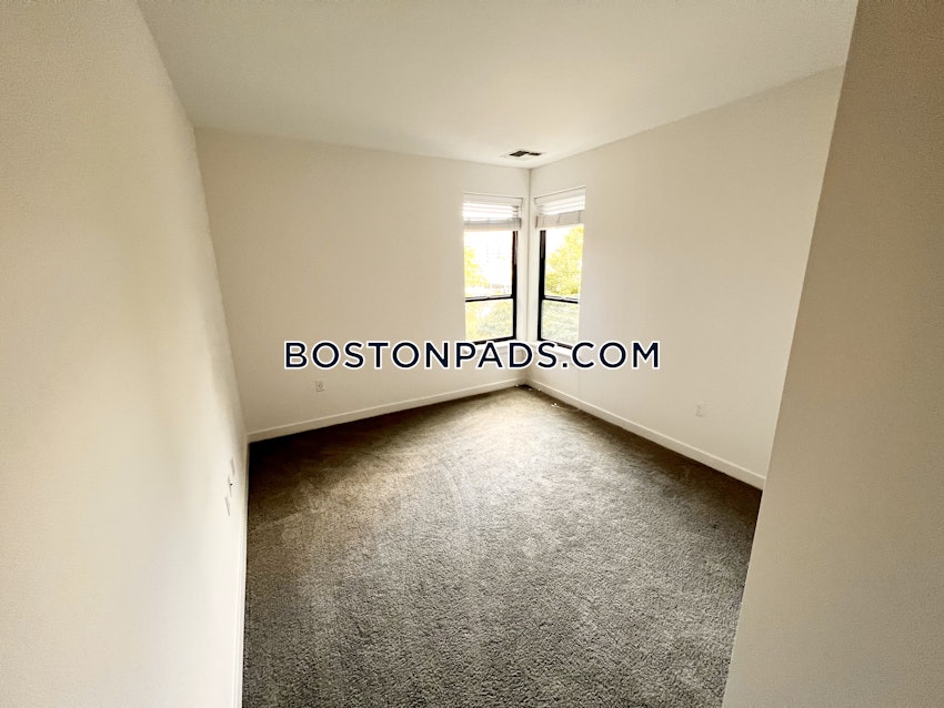 QUINCY - MARINA BAY - 1 Bed, 1 Bath - Image 13