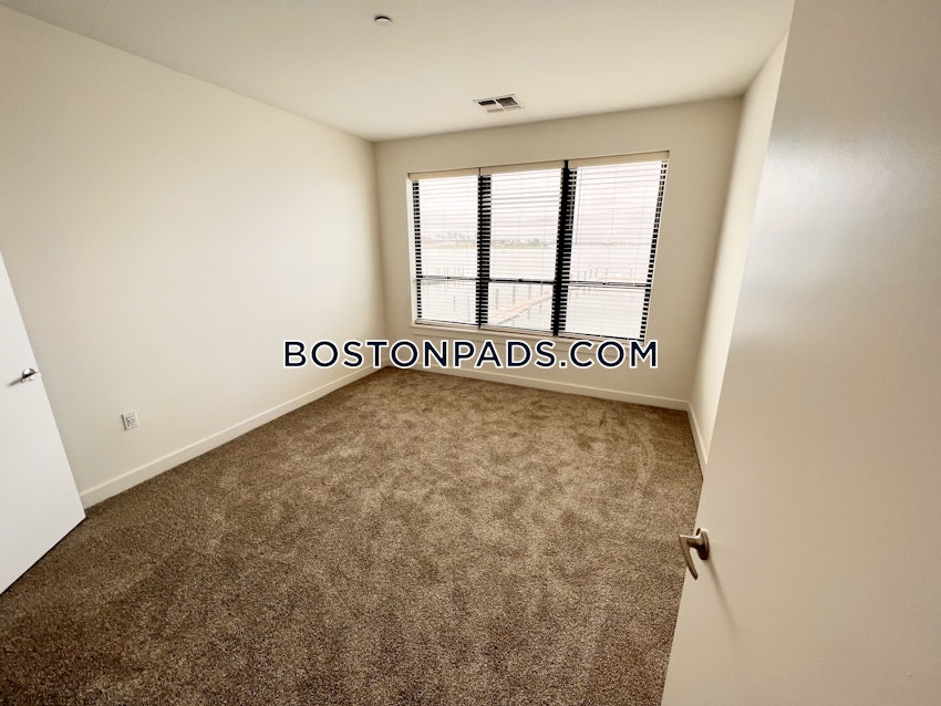 QUINCY - MARINA BAY - 1 Bed, 1 Bath - Image 4