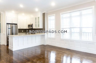 Boston - 3 Beds, 2 Baths