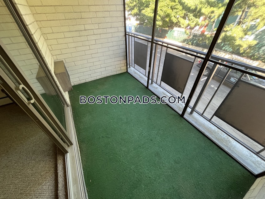 ARLINGTON - 2 Beds, 1 Bath - Image 17