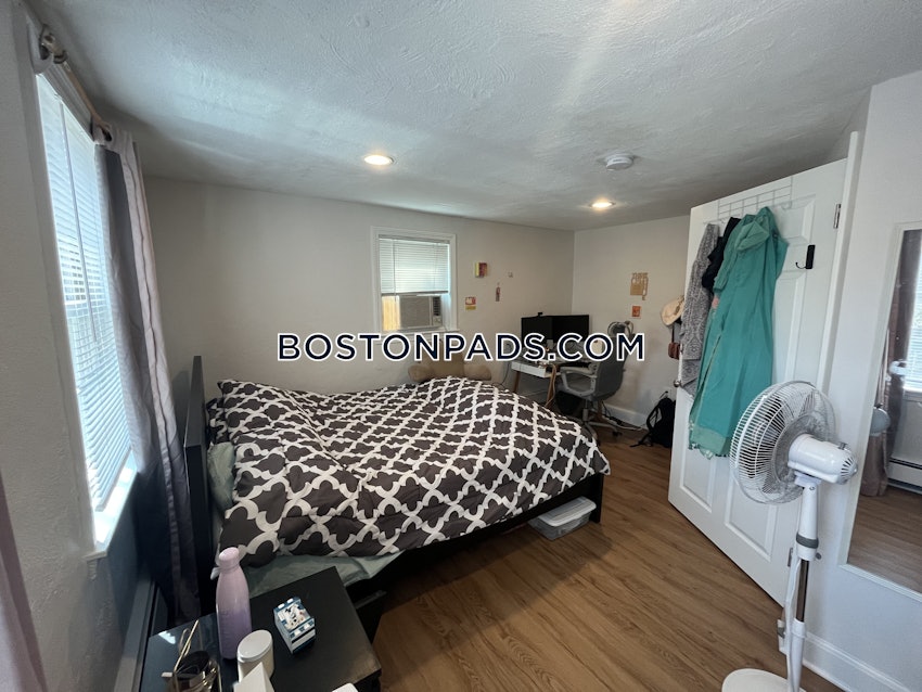 CAMBRIDGE- EAST CAMBRIDGE - 1 Bed, 1 Bath - Image 5