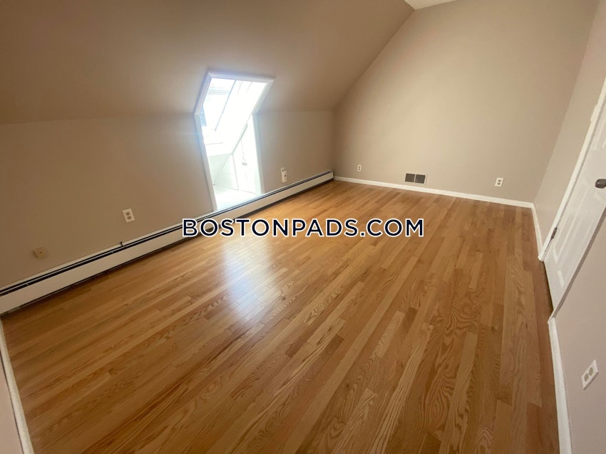 MALDEN - 5 Beds, 2 Baths - Image 46