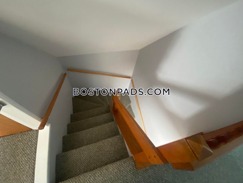 MALDEN - 5 Beds, 2 Baths - Image 39