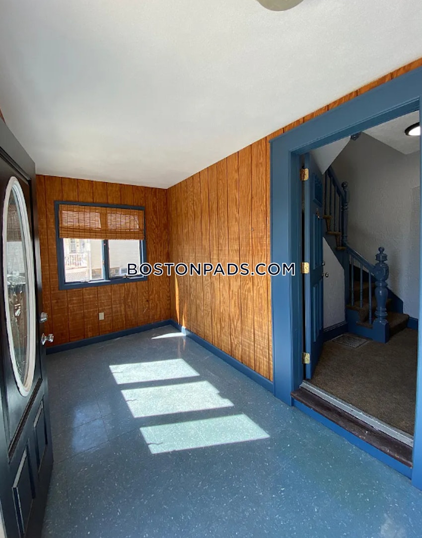 MALDEN - 5 Beds, 2 Baths - Image 23