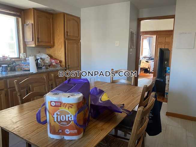 Medford - $5,800+ /mo