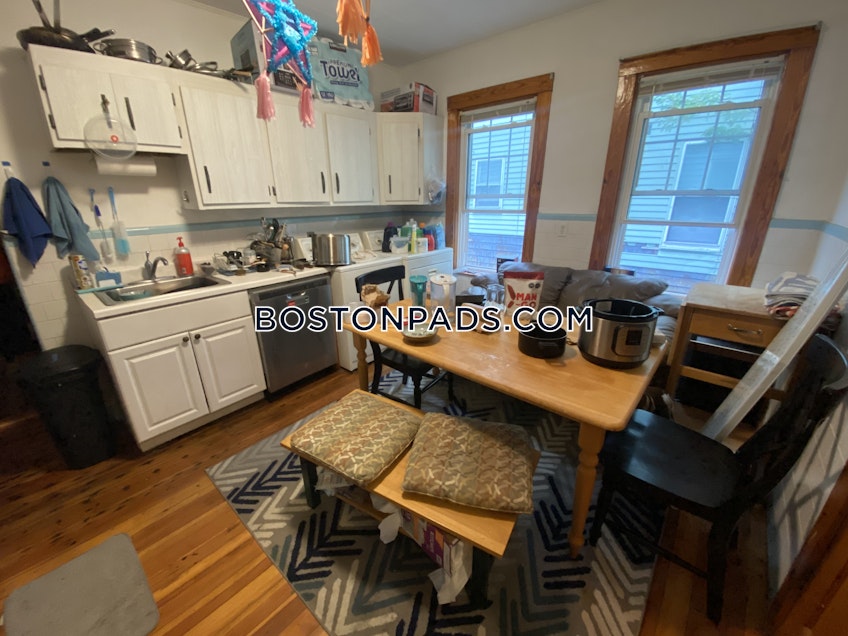 Medford - $4,000+ /month