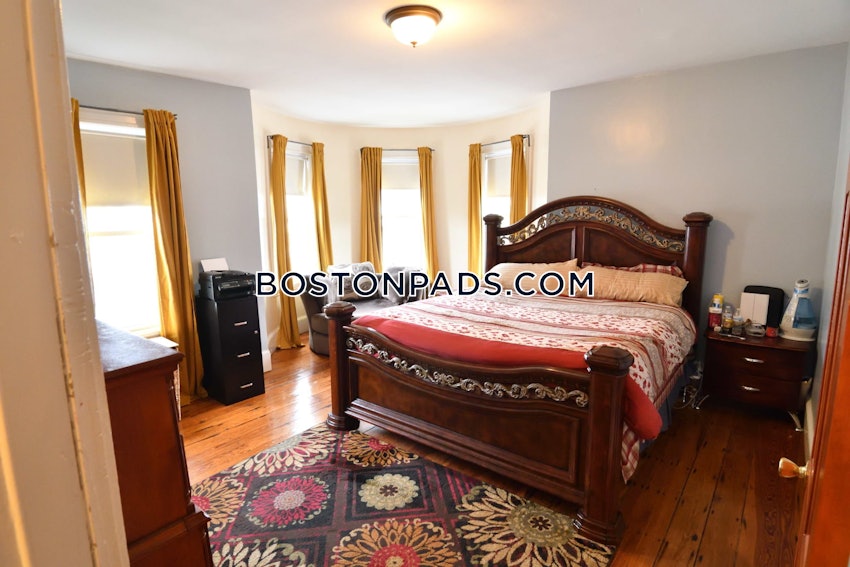 BOSTON - DORCHESTER - CENTER - 5 Beds, 3 Baths - Image 15