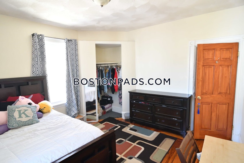 BOSTON - DORCHESTER - CENTER - 5 Beds, 3 Baths - Image 7