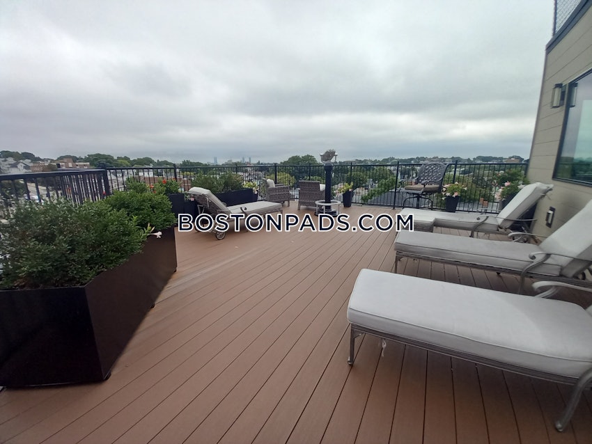 SOMERVILLE - MAGOUN/BALL SQUARE - 1 Bed, 1.5 Baths - Image 16