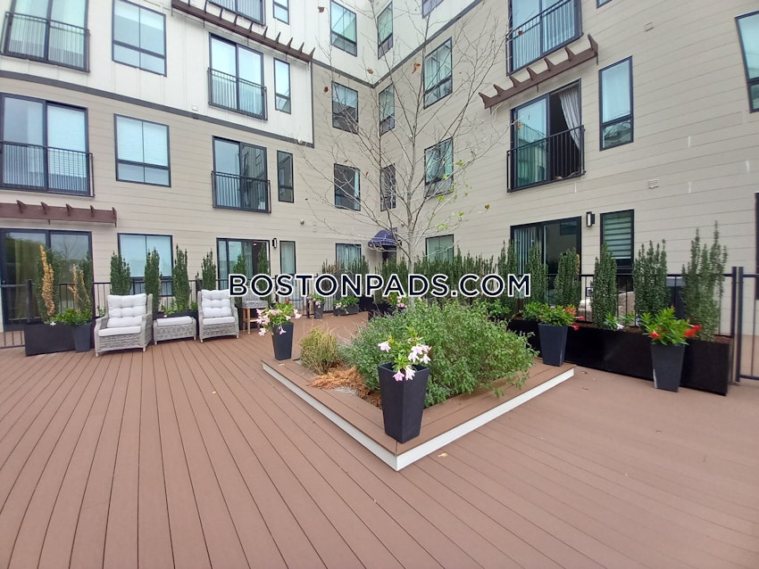 SOMERVILLE - MAGOUN/BALL SQUARE - 1 Bed, 1.5 Baths - Image 9