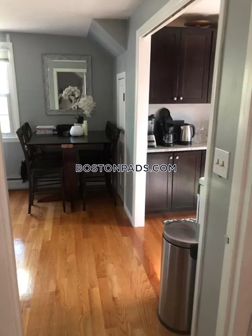 BOSTON - HYDE PARK - 1 Bed, 1 Bath - Image 16