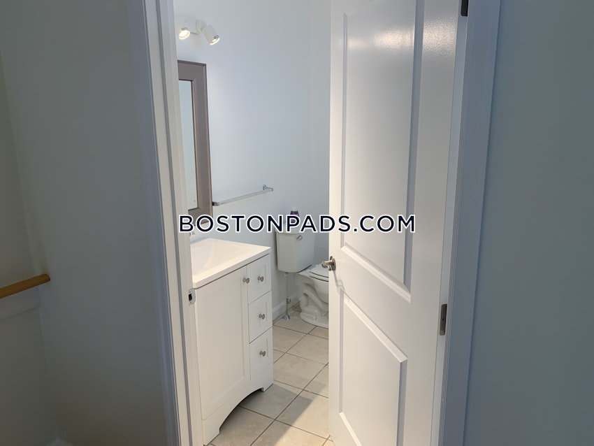 BOSTON - FORT HILL - 3 Beds, 2.5 Baths - Image 1