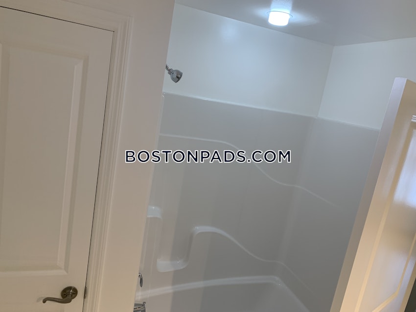 BOSTON - FORT HILL - 3 Beds, 2.5 Baths - Image 3