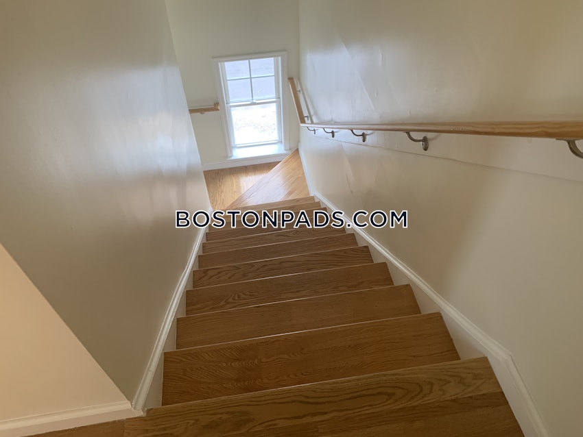 BOSTON - FORT HILL - 3 Beds, 2.5 Baths - Image 18